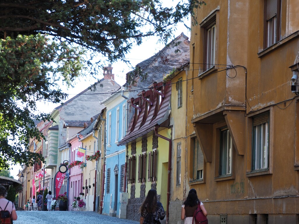 Colourful houses by monikozi