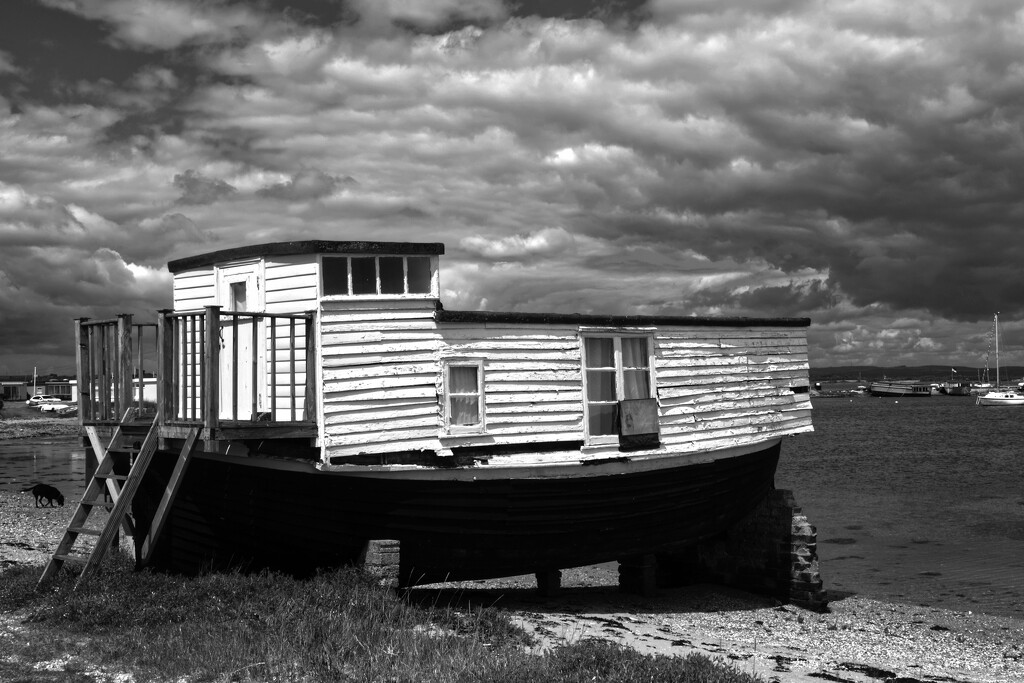 Houseboat by 30pics4jackiesdiamond