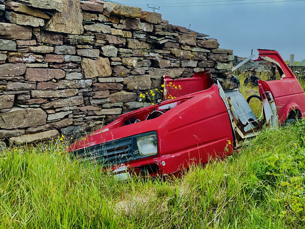 Reliant robin and dry stone wall by cafict