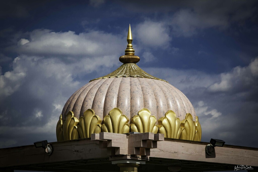 Hindu Dome by visionworker