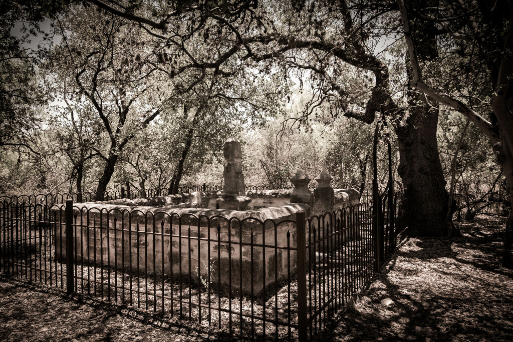 Gravesite by dkellogg