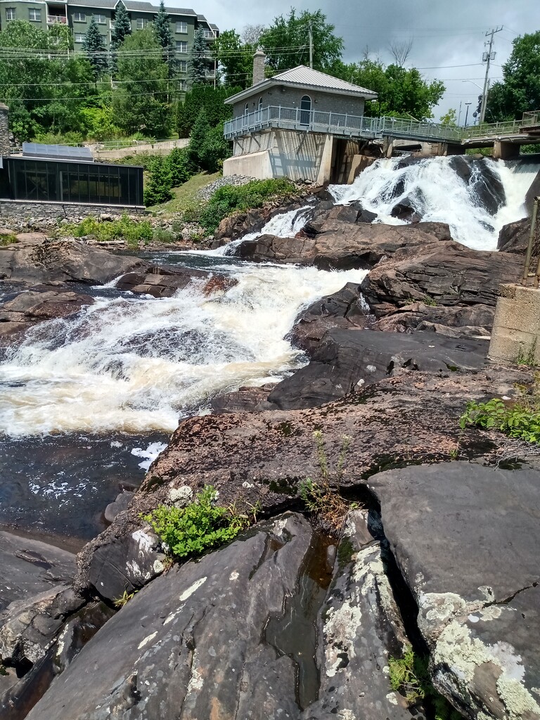 The Bracebridge Falls by revken70