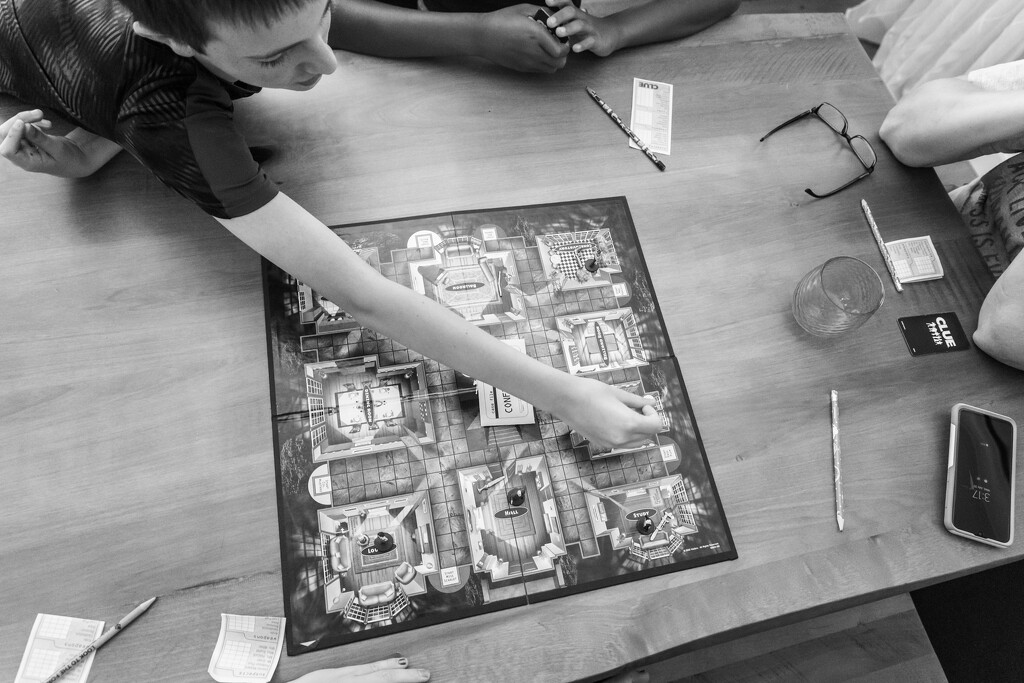 Clue with Family by tina_mac