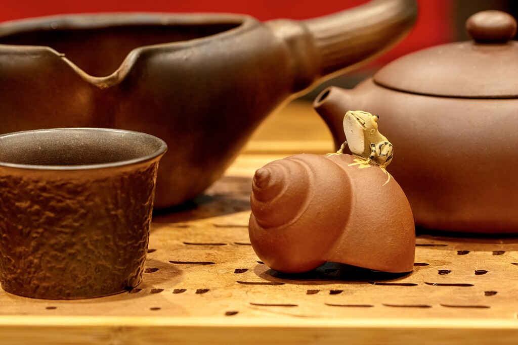 Yixing teapot set  by samae