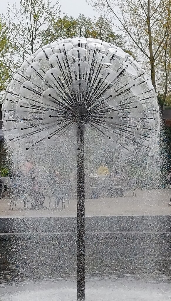 Dandelion Fountain by harbie