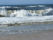 9th Aug 2022 - Beach waves