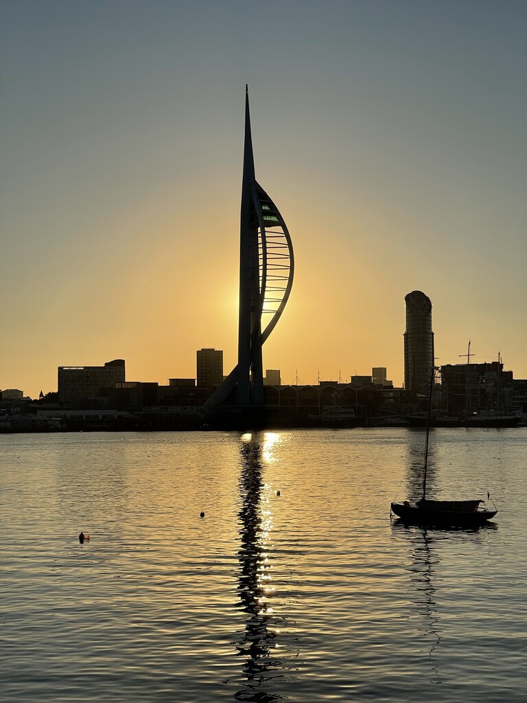 The sun behind the Spinnaker. by bill_gk