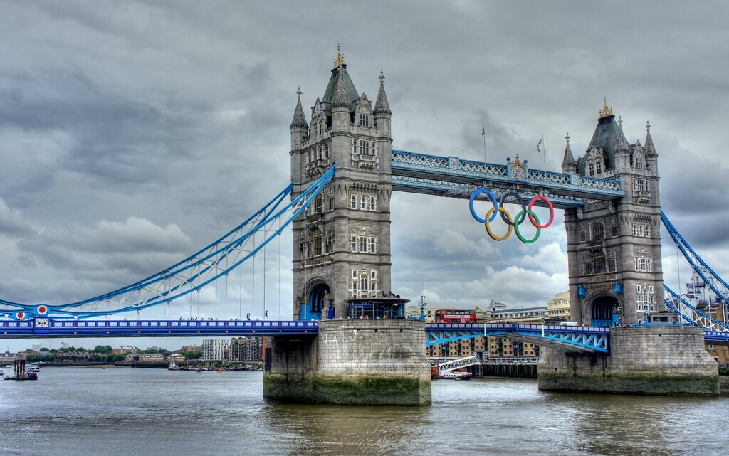 London 2012 - Olympic rings on Tower Bridge by boxplayer
