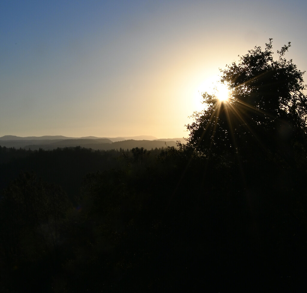 Sunrise over the Sierra by ososki