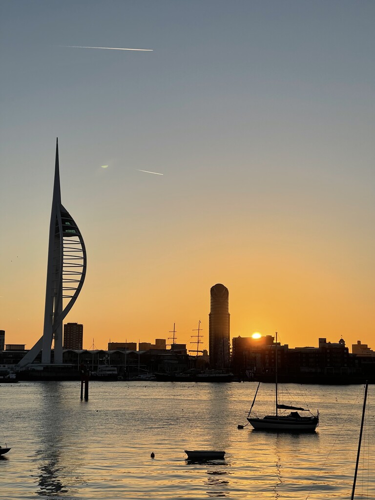 Sunrise over Portsmouth by bill_gk