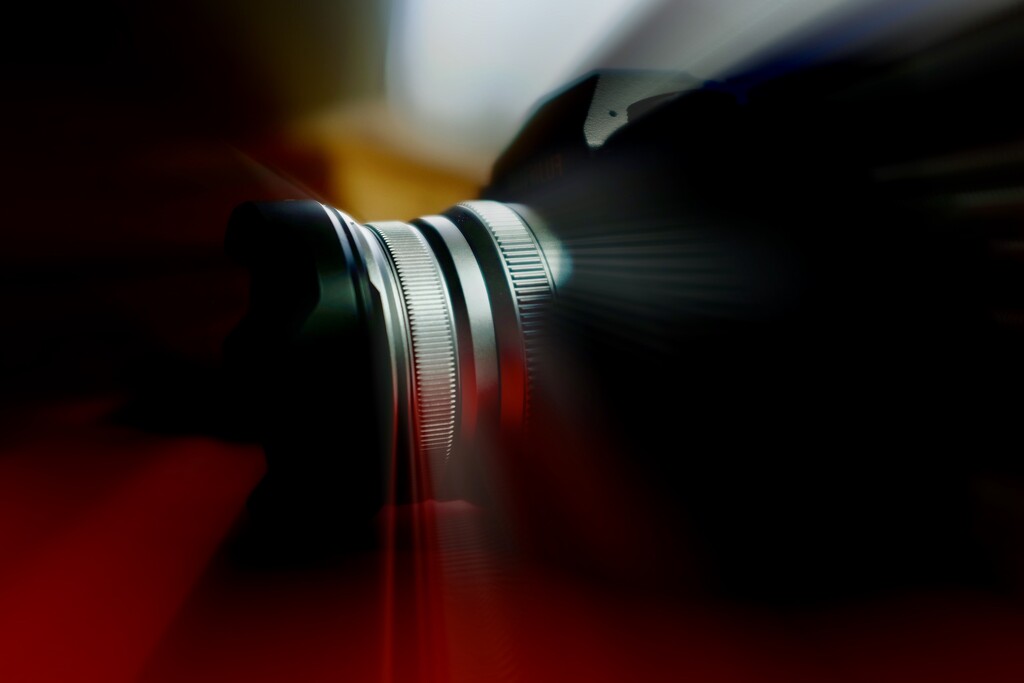 Zoom lens  by joemuli