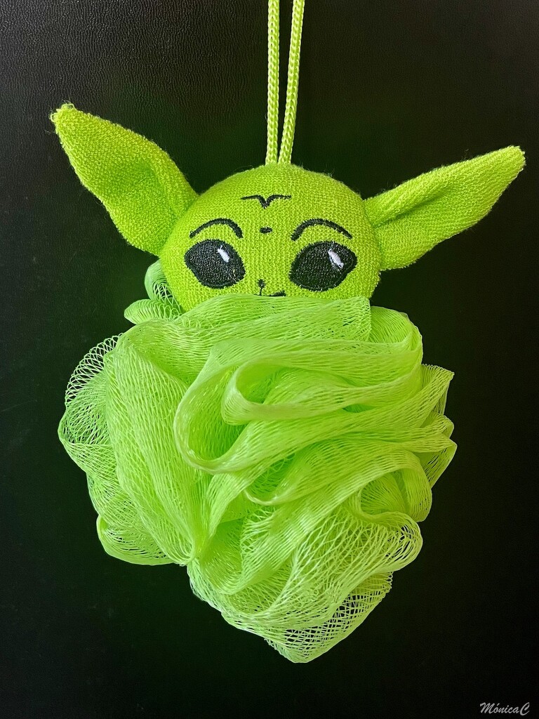 Baby Yoda by monicac