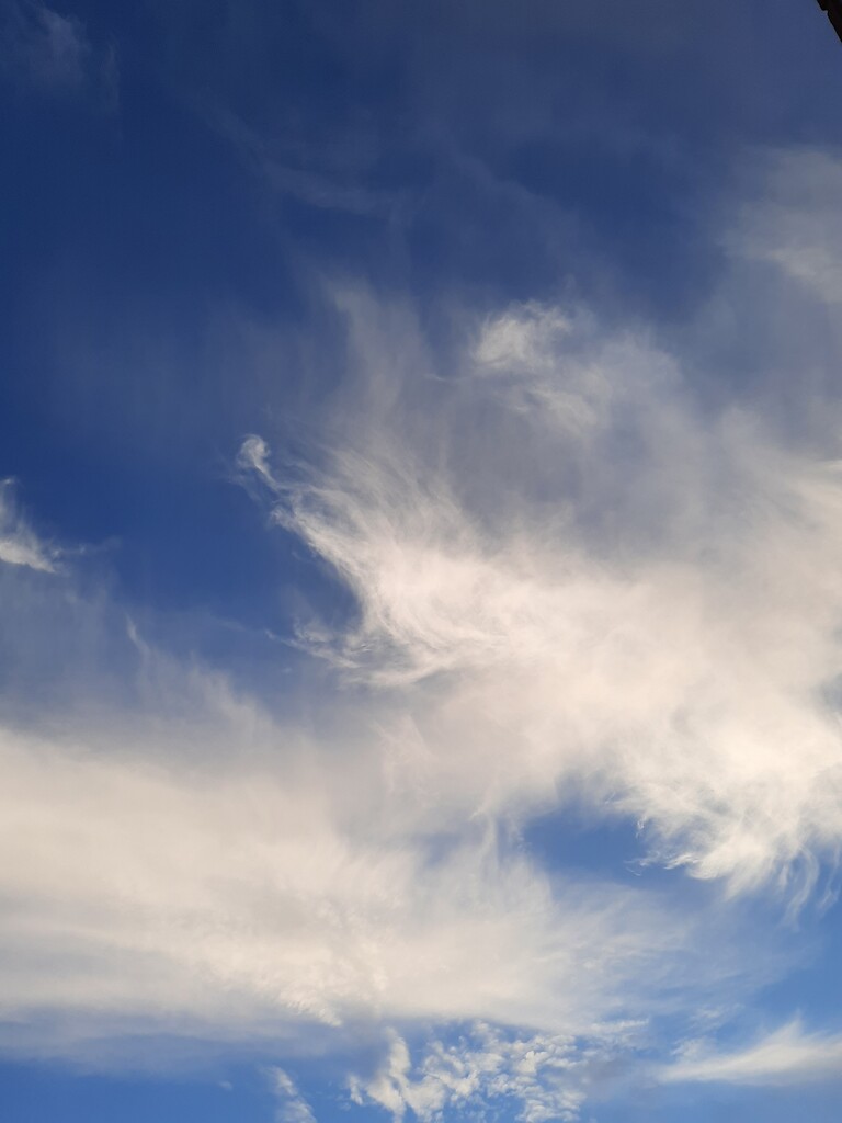 Clouds by ideetje