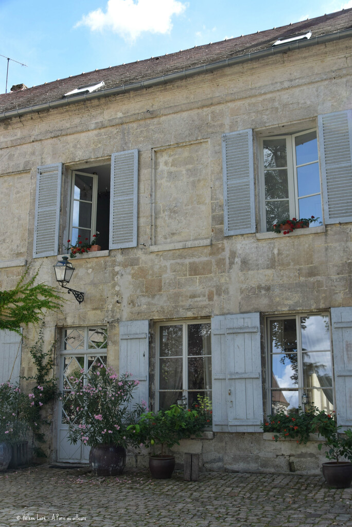 rural house by parisouailleurs