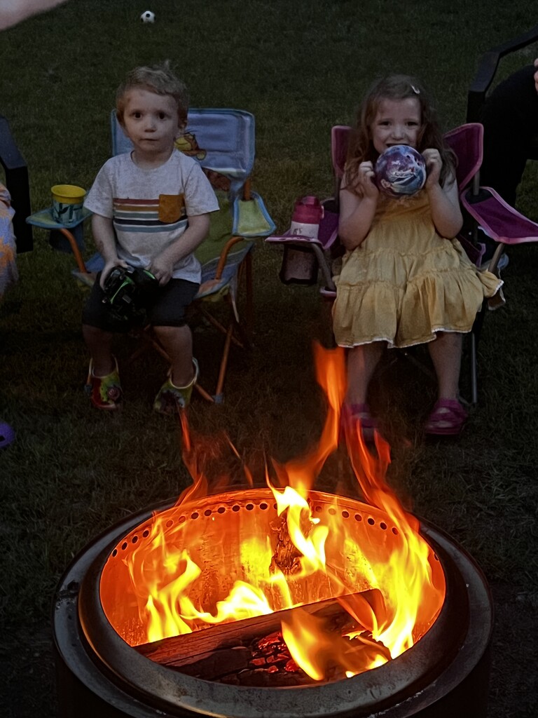 An evening campfire  by berelaxed