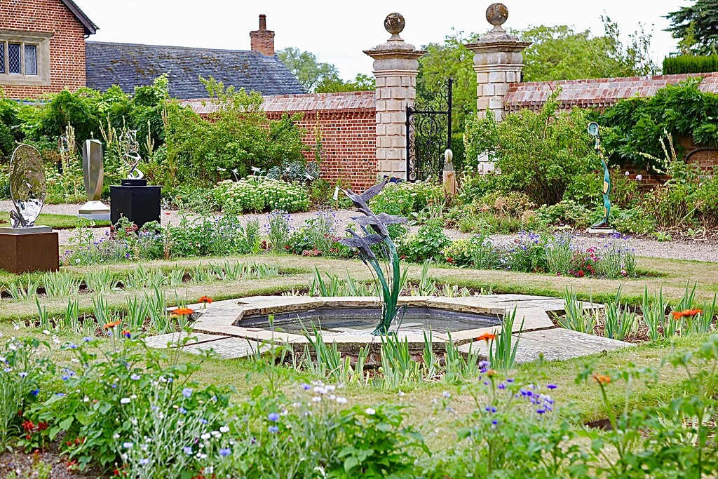 Doddington Formal Garden by carole_sandford