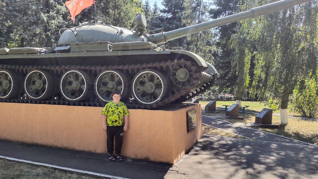 В парке танковой славы by natalytry