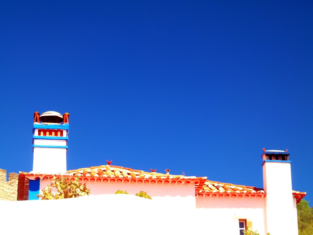 Contrasting roofs by antonios