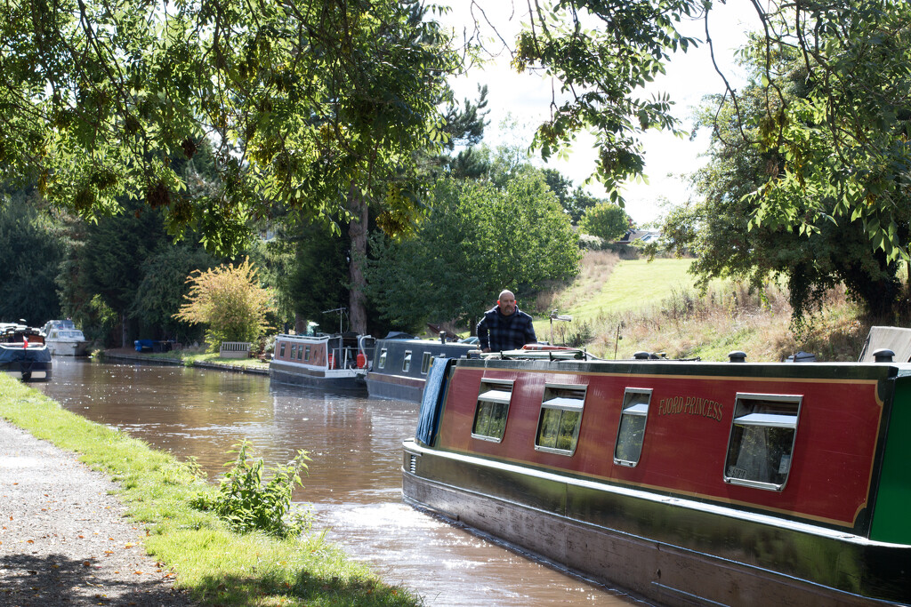 A busy day on the canal nf13 by busylady