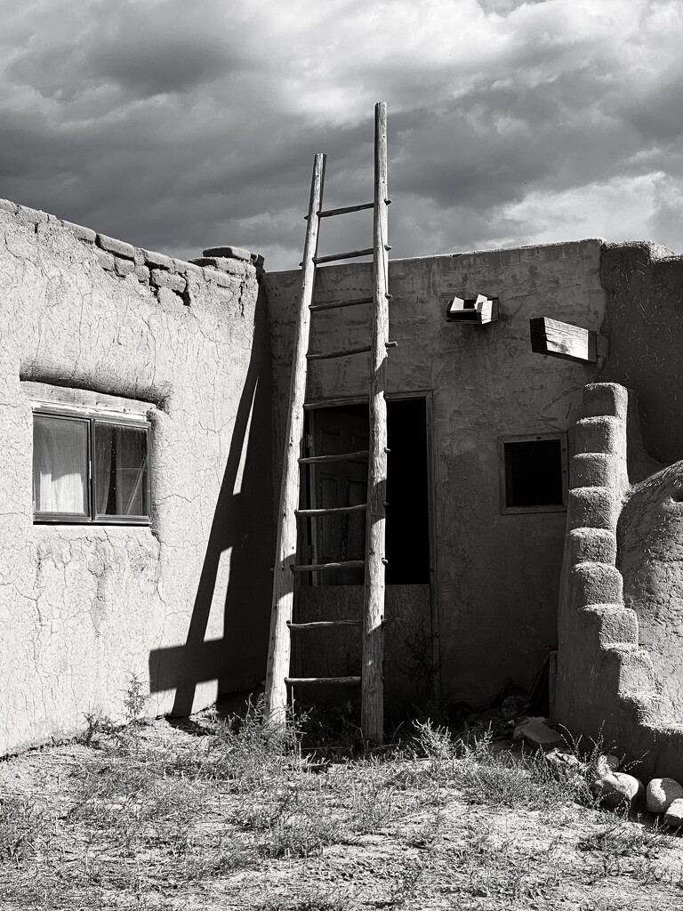 Taos Pueblo Adobe Home by clay88