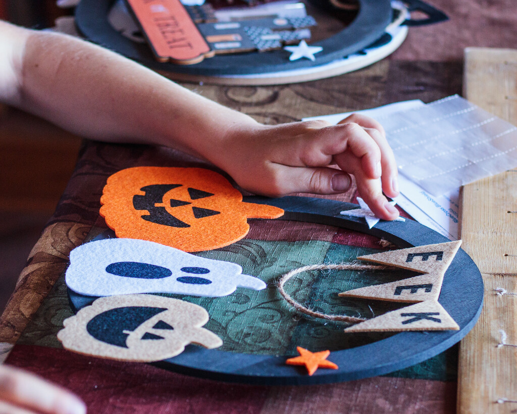 Halloween crafts by aecasey