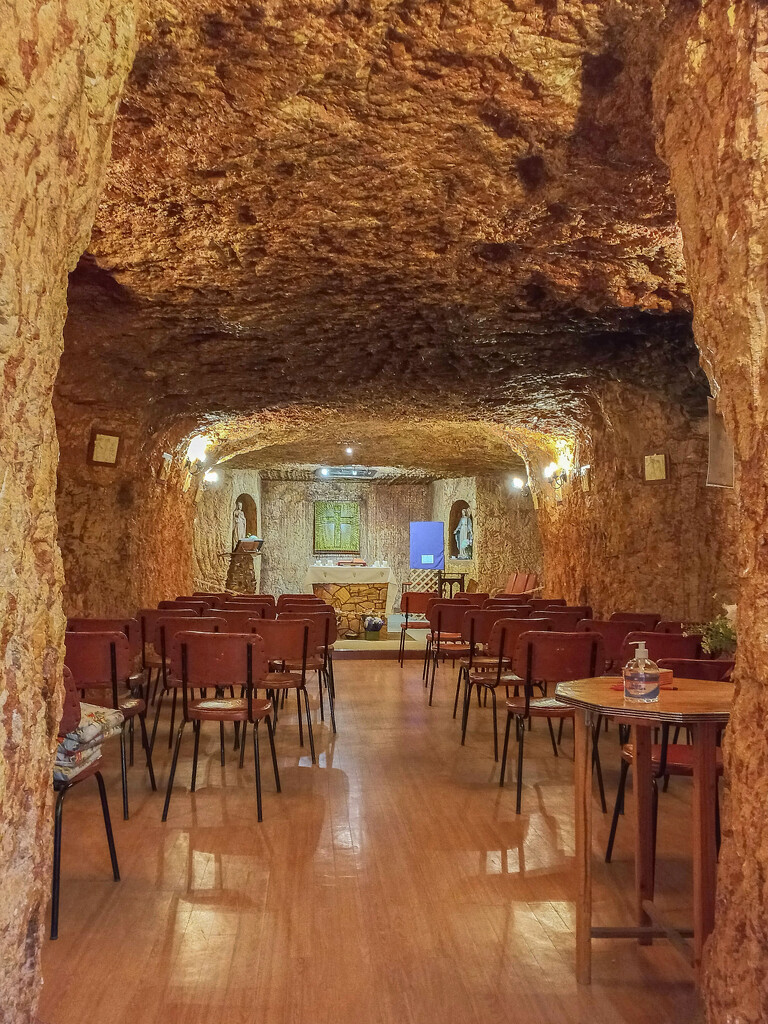 Underground church, Coober Pedy by gosia