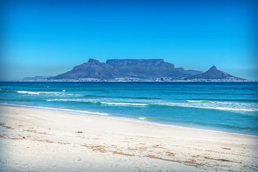  Table Mountain by ludwigsdiana