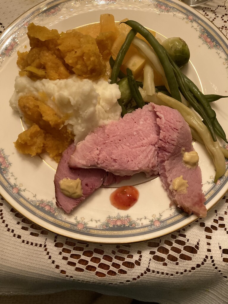 Thanksgiving Dinner  by spanishliz