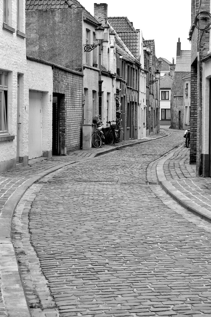 Bruges backstreet by helenhall