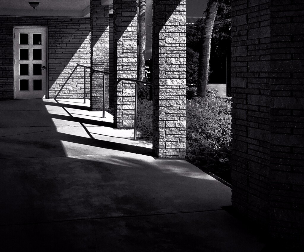 The shadow entrance  by joemuli