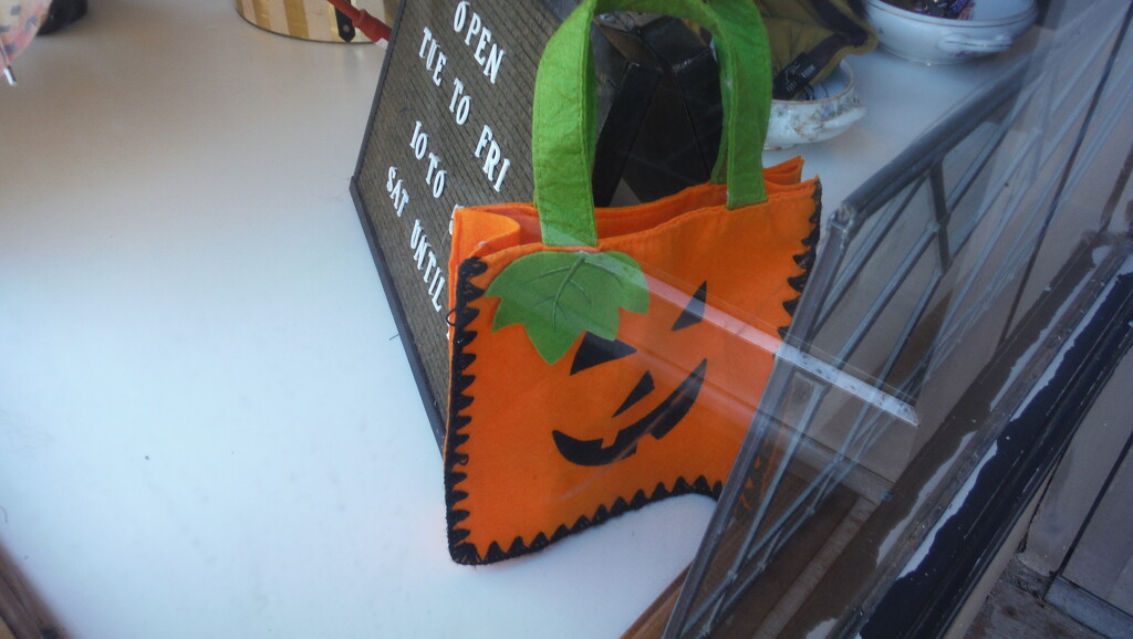 Orange #3: Candy Bag by spanishliz