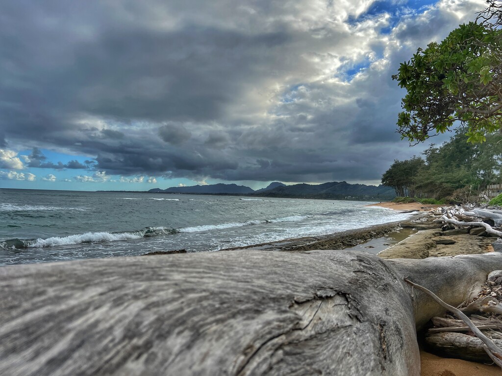 Wailua Beach by redy4et