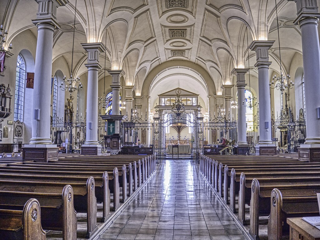 Derby Cathedral  by tonygig