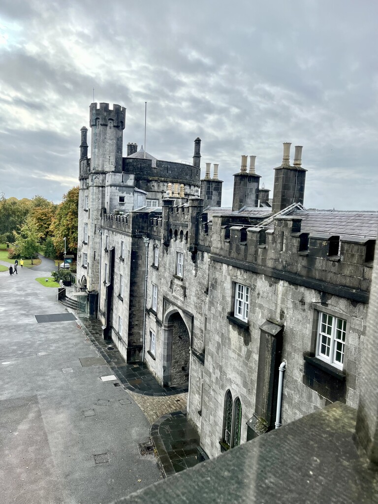 Kilkenny Castle by graceratliff
