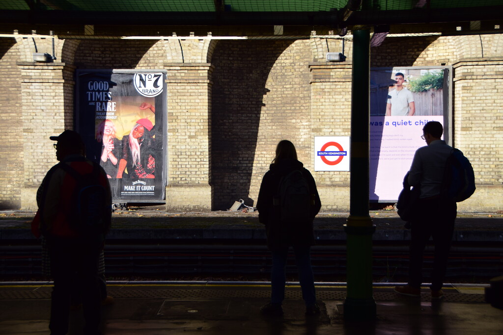 South Kensington Station by matsaleh