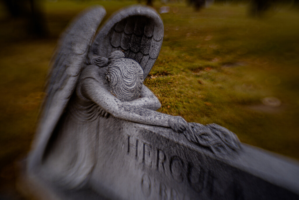 Angel monument 2 by jackies365