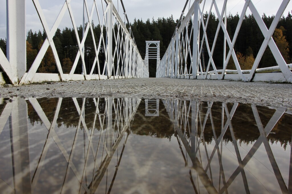Polhollick Suspension Bridge by jamibann