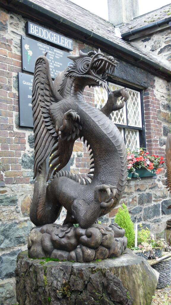 Carved Dragon by philm666
