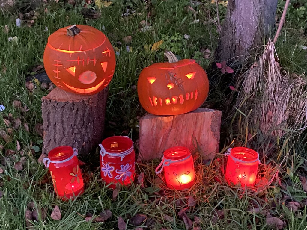 Halloween pumpkins by cafict