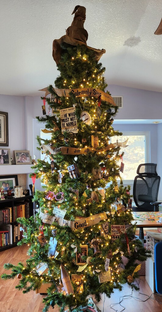 Harry Potter Christmas Tree by mariaostrowski