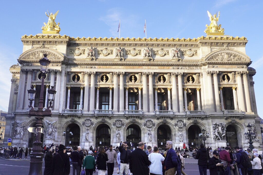 Palais Garnier by beverley365