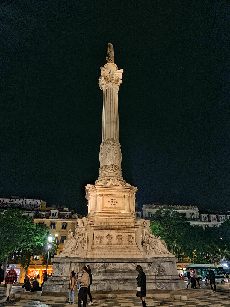 Pedro IV column.  by cocobella