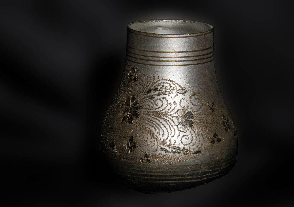 The Vase by randystreat