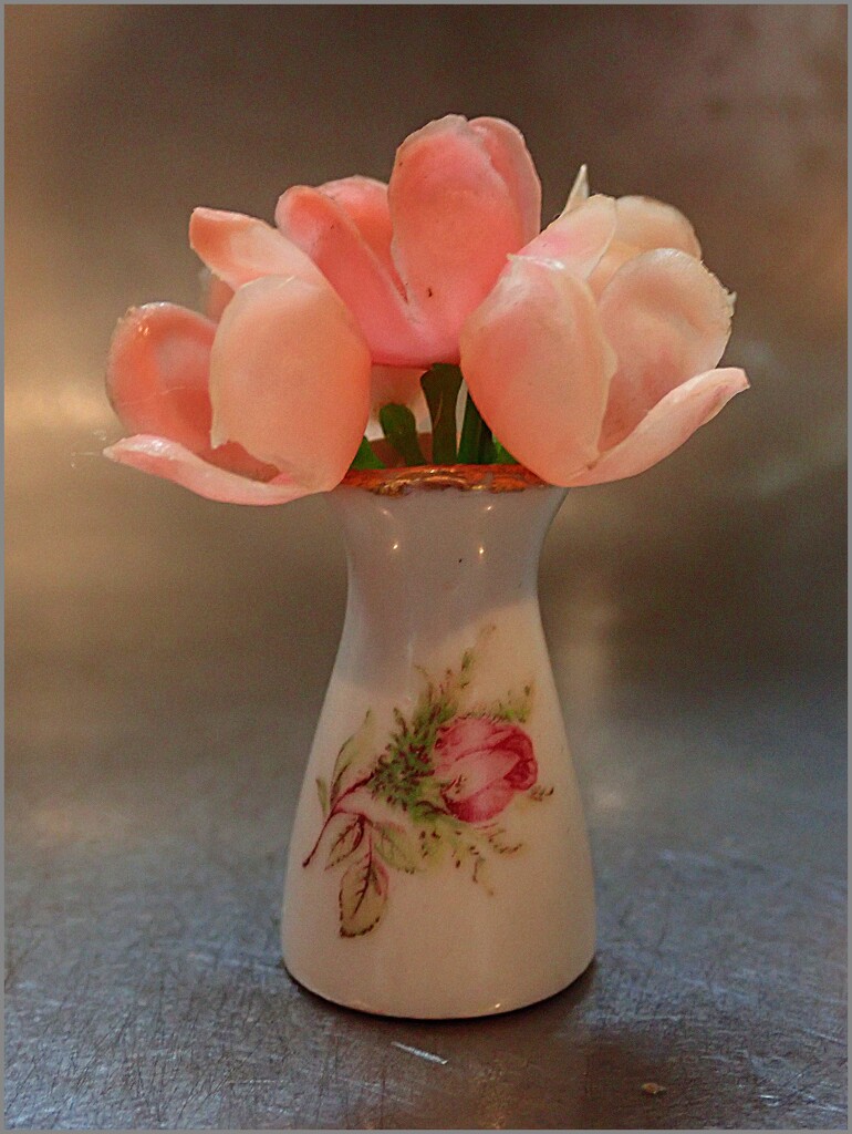 Vase by olivetreeann