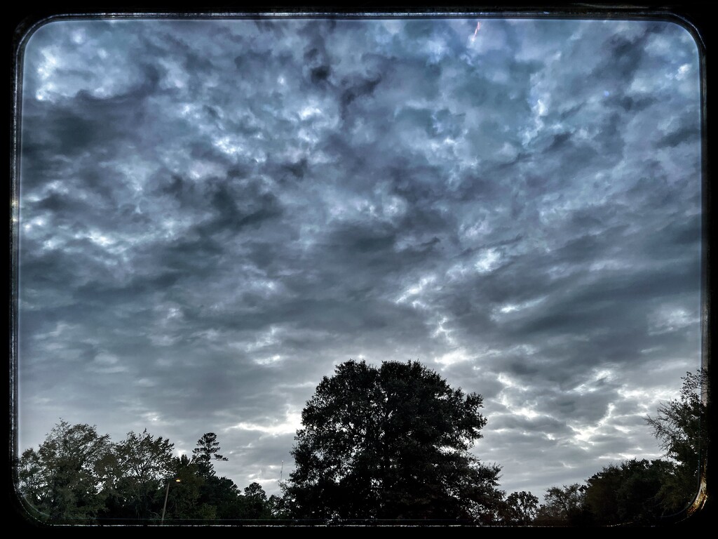 I love clouds by kaylynn2150