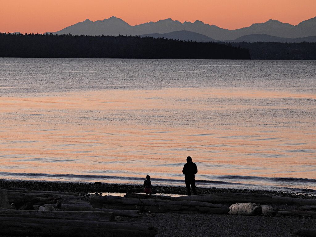 Sunset Dad and Daughter by seattlite