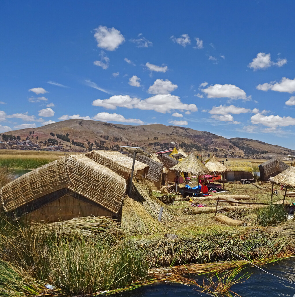 Floating reed islands, Lake Titicaca by marianj