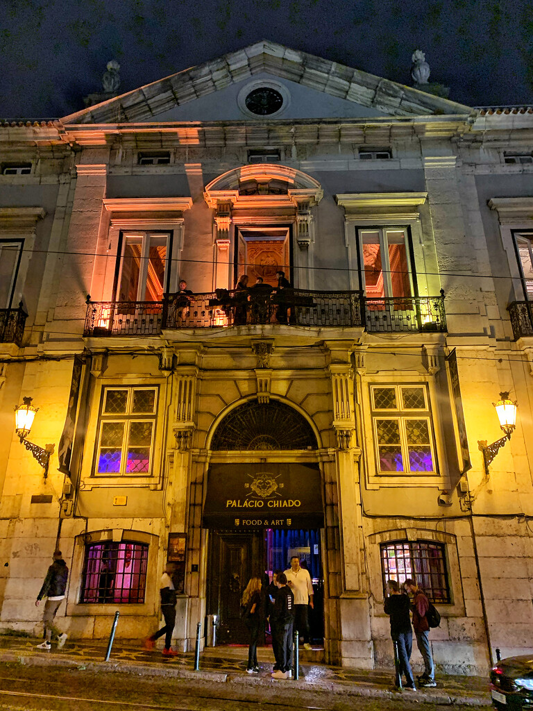 Palacio chiado.  by cocobella