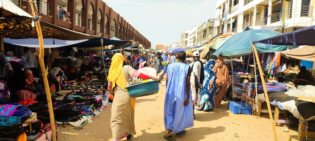 Nouakchott Central Market by gerry13