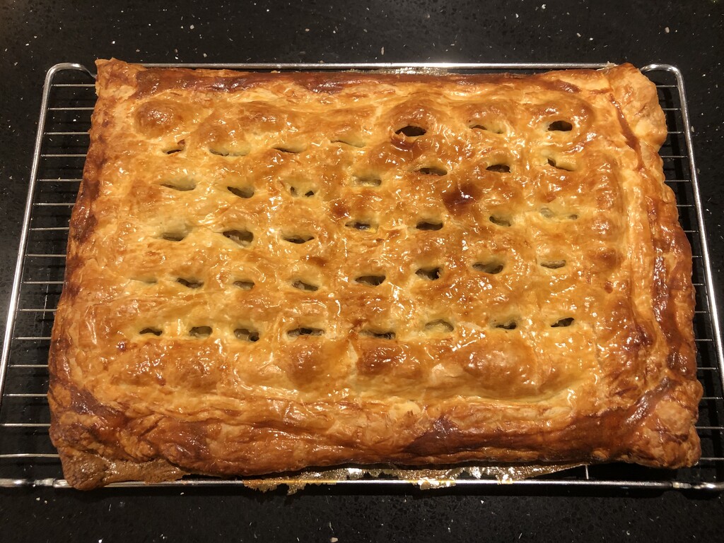 Chris made a pie……. by susiemc